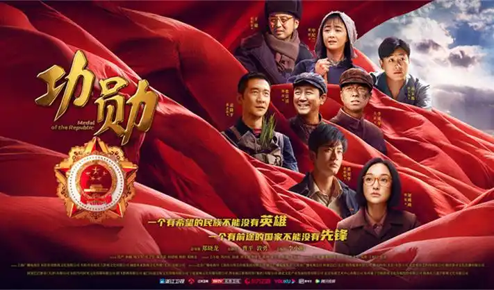 小黄人电影角色卡片与分镜纸的摊位陈列